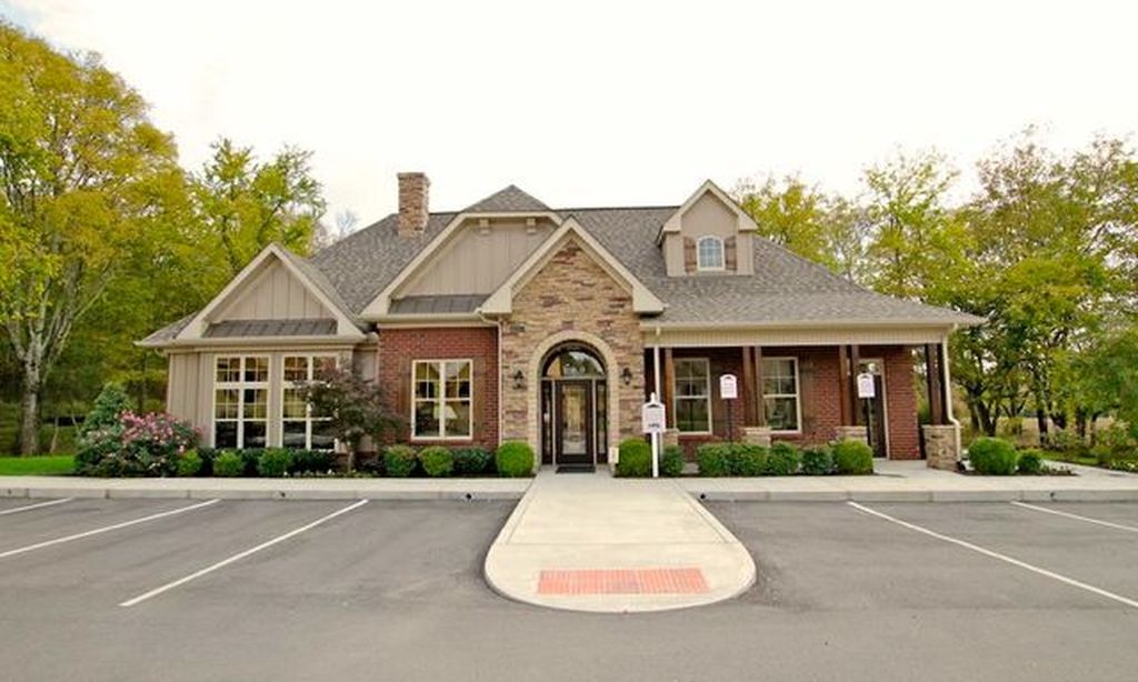 Cottage Grove at Twelve Stones Crossing community photo 1