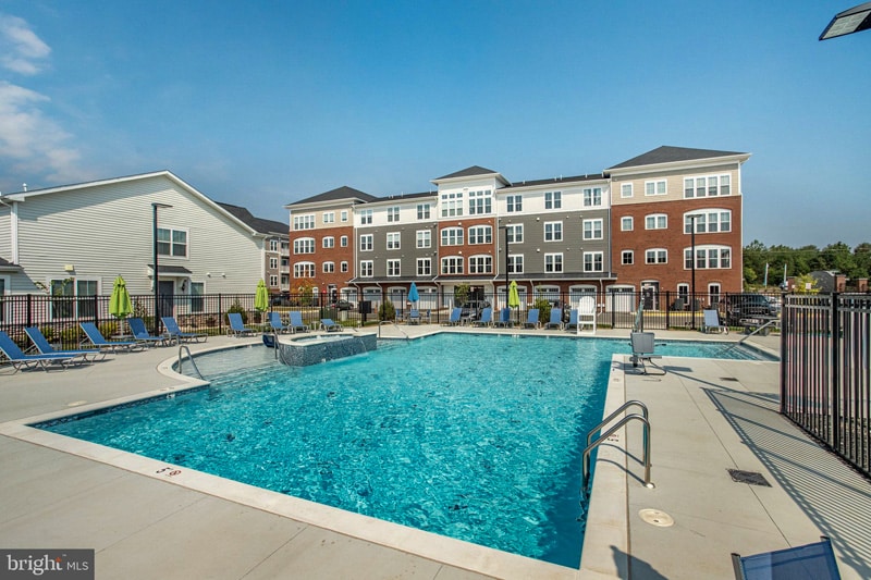 Four Seasons at Virginia Crossing community photo 1