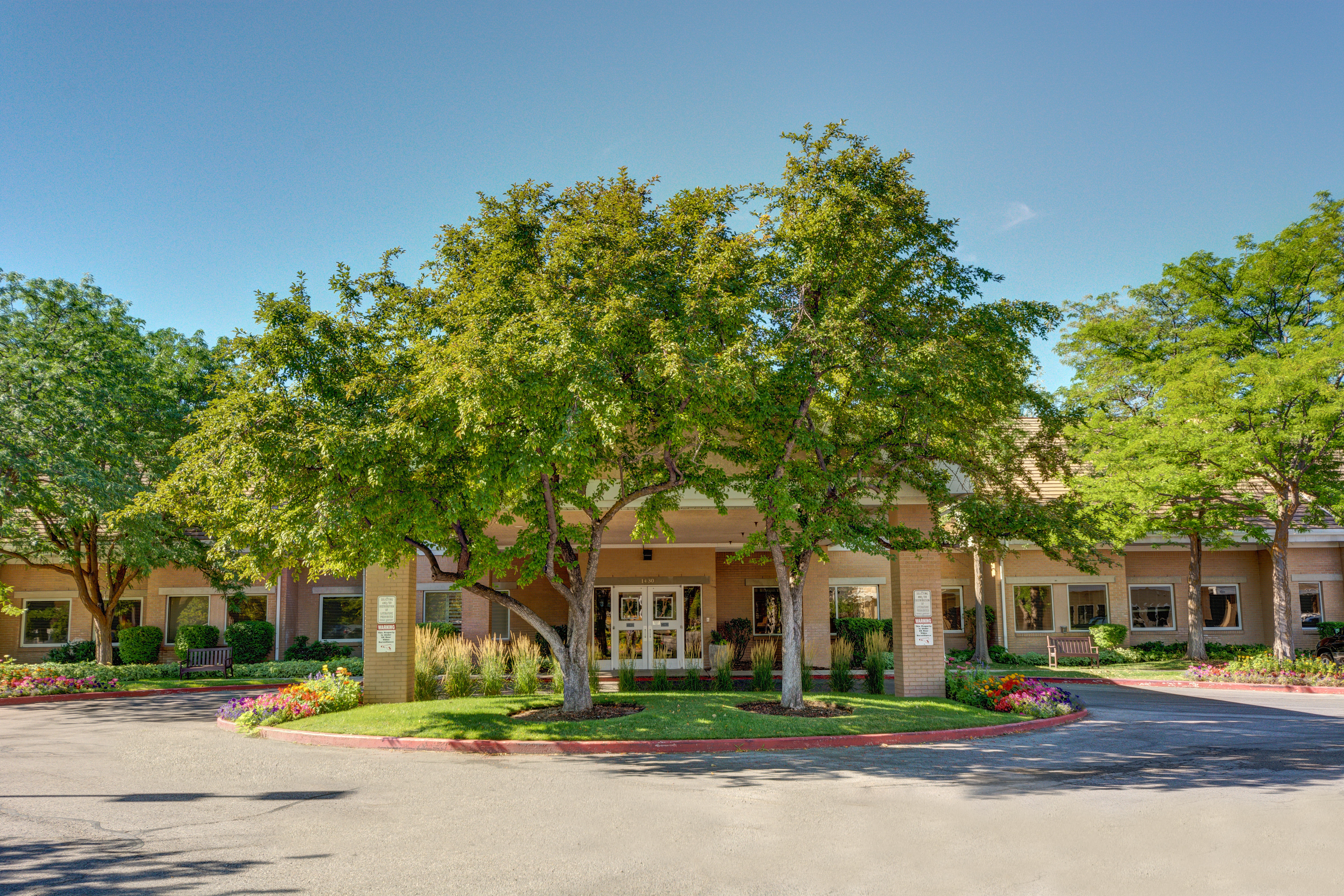 The Auberge at Aspen Park community photo 1