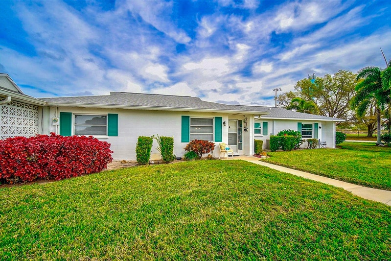 Beach Manor Villas community photo 1
