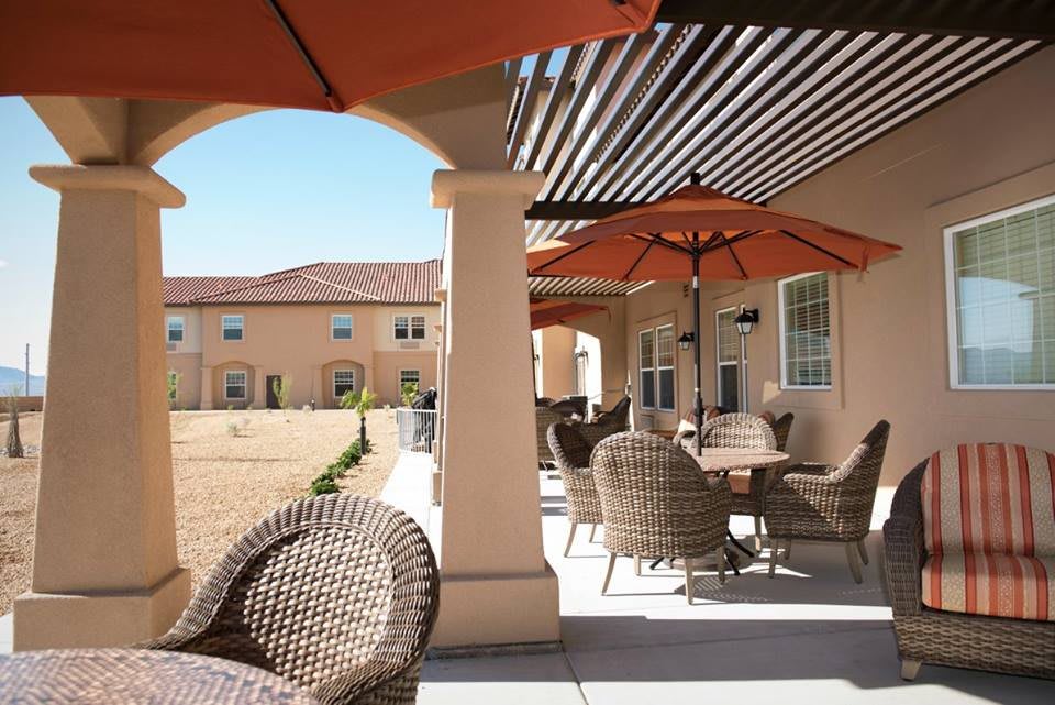 Avista Senior Living Joshua Springs community photo 1