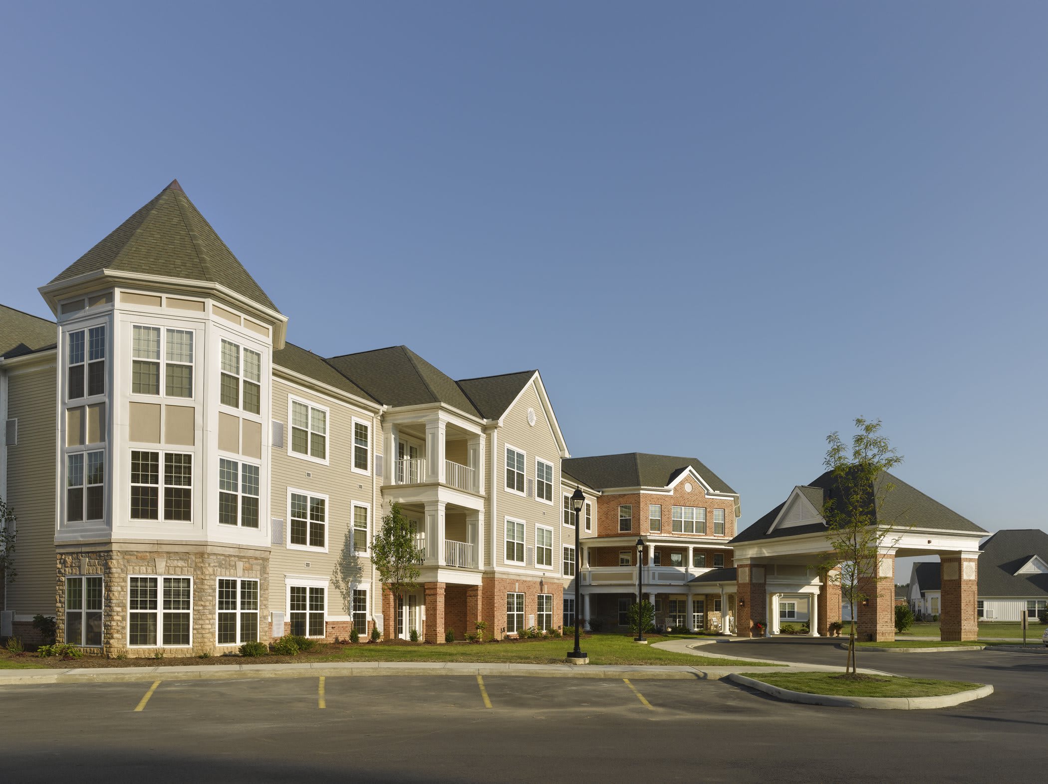 Avenue Assisted Living and Parkway Memory Care at Towne Center community photo 1