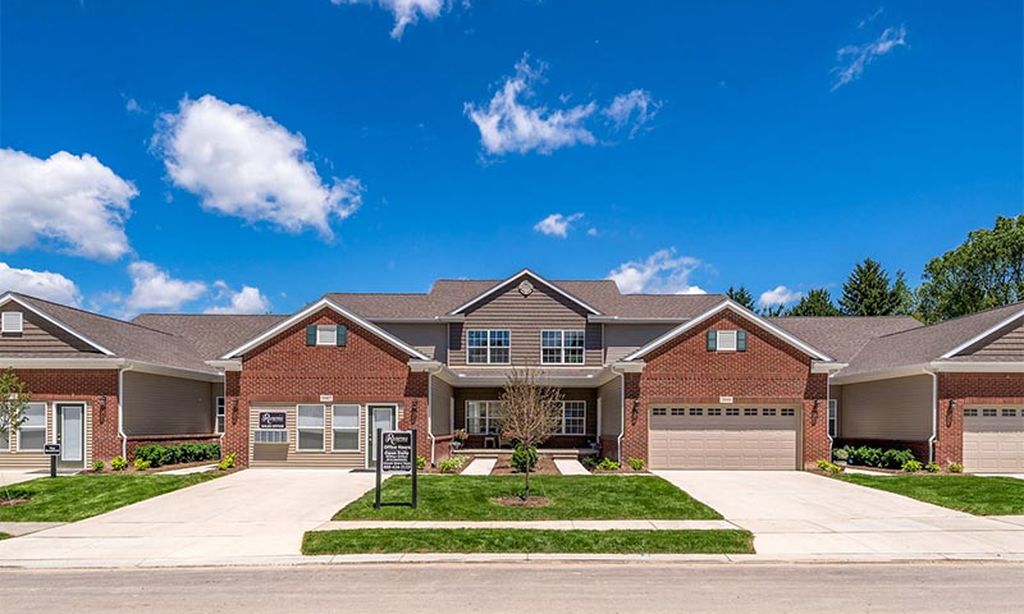 Reserves of Auburn Hills community photo 1