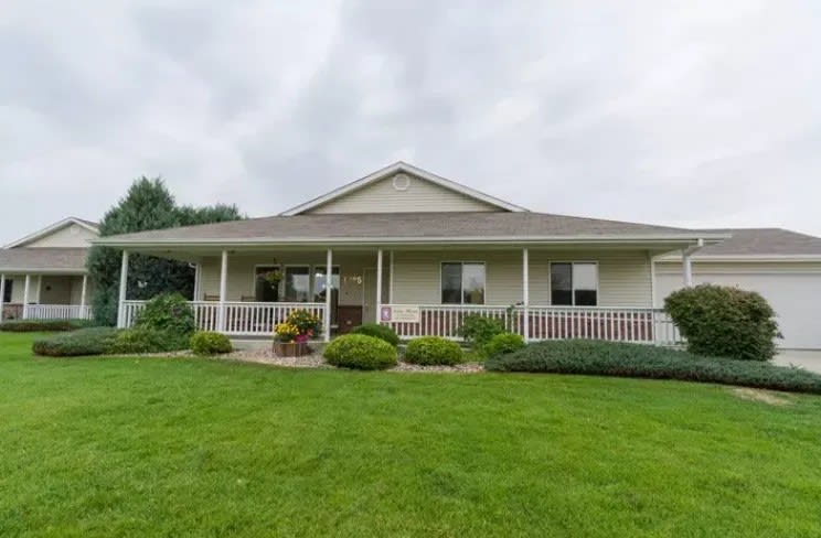 Memorial Park Assisted Living and Memory Care community photo 1
