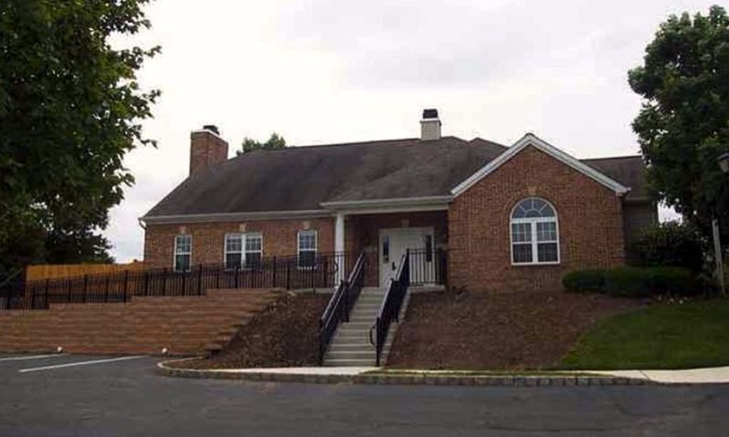 Pennington Point community photo 1