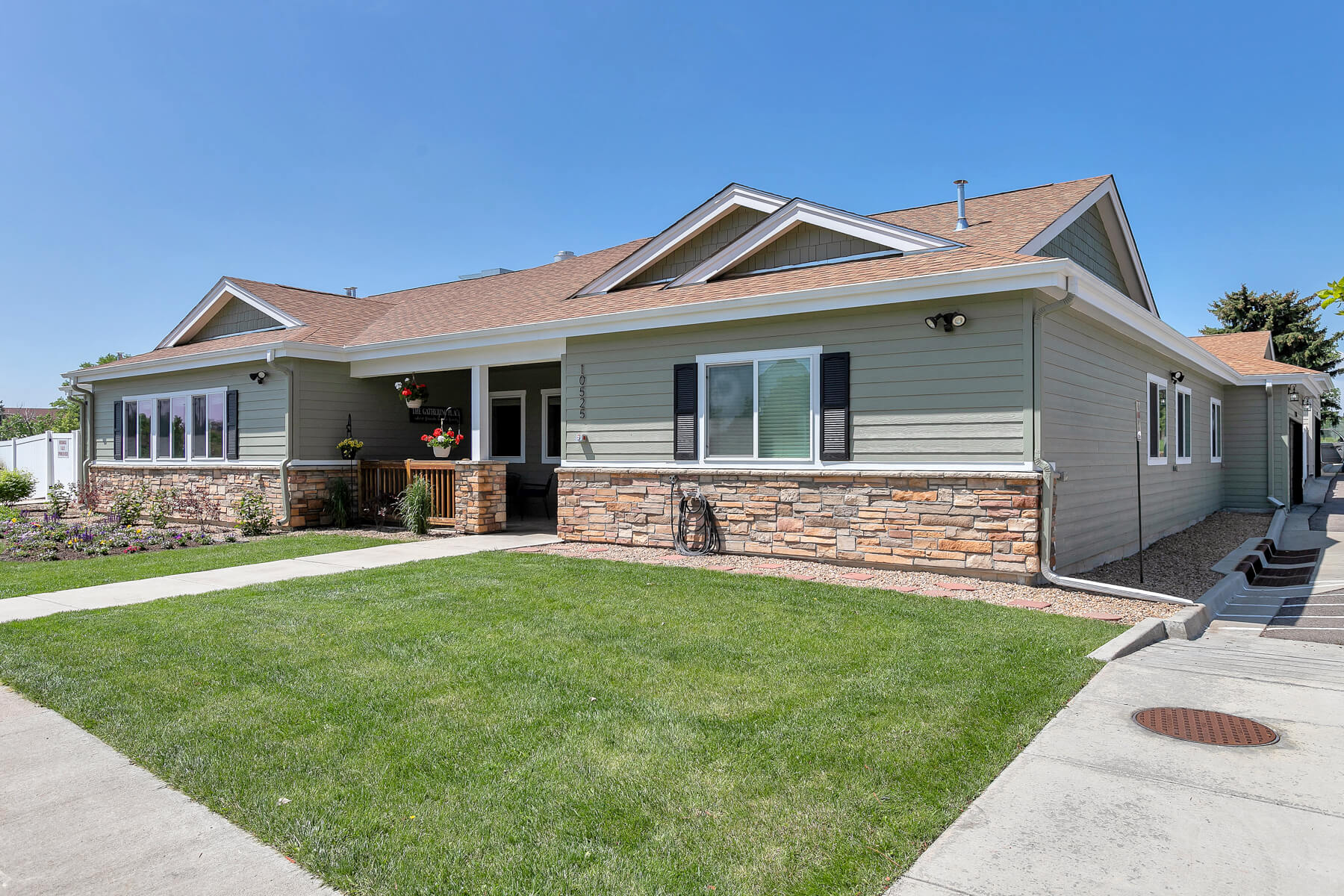 Thomas Park Assisted Living and Memory Care community photo 1