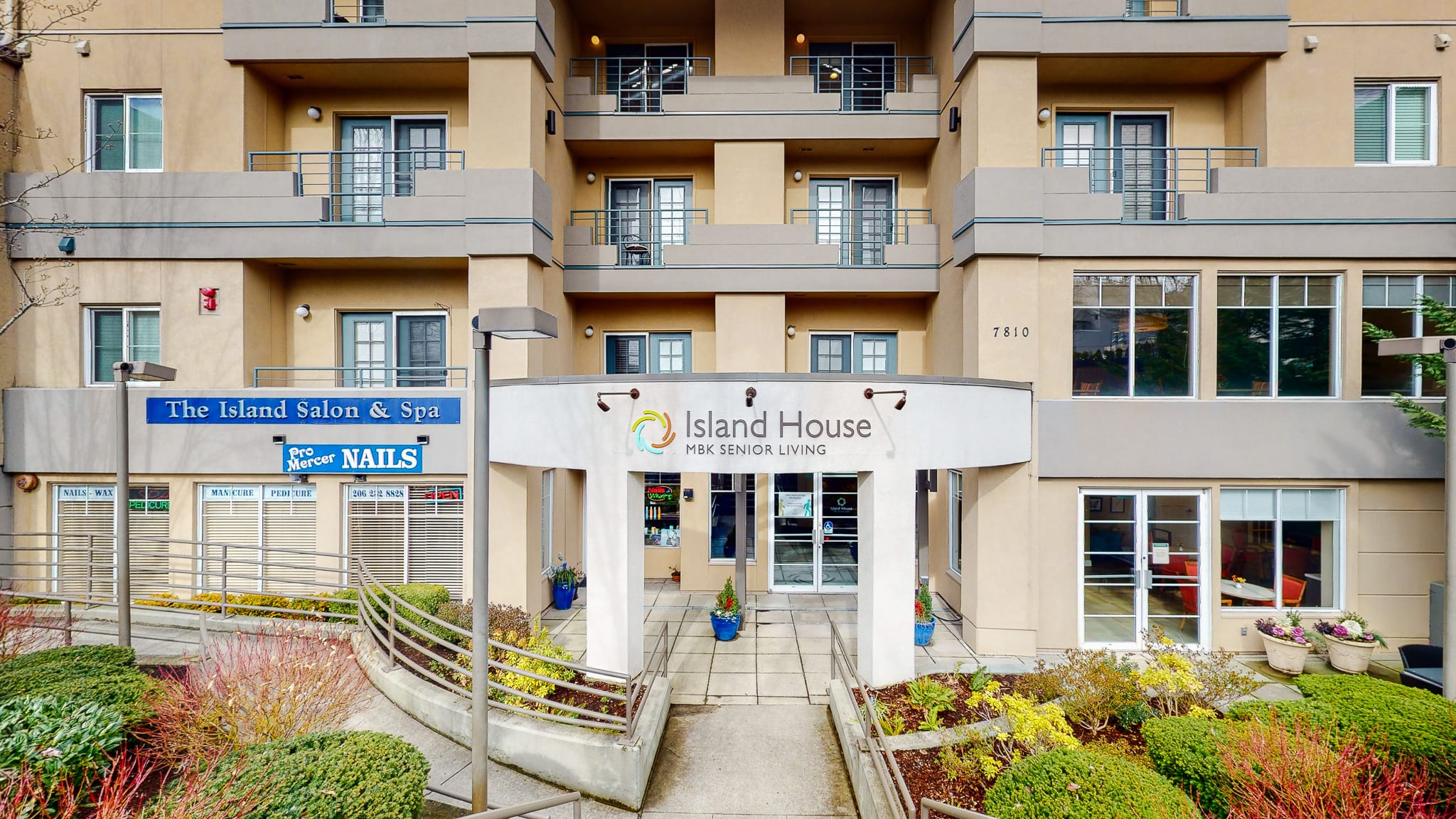 Island House community photo 1