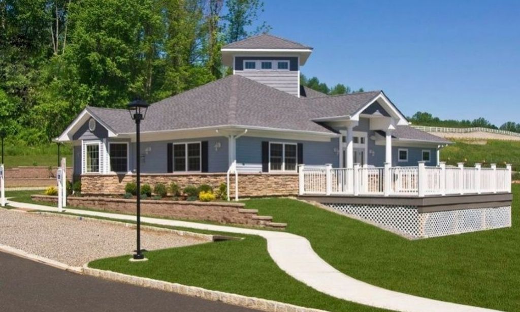 Stoneleigh Woods at Carmel community photo 1