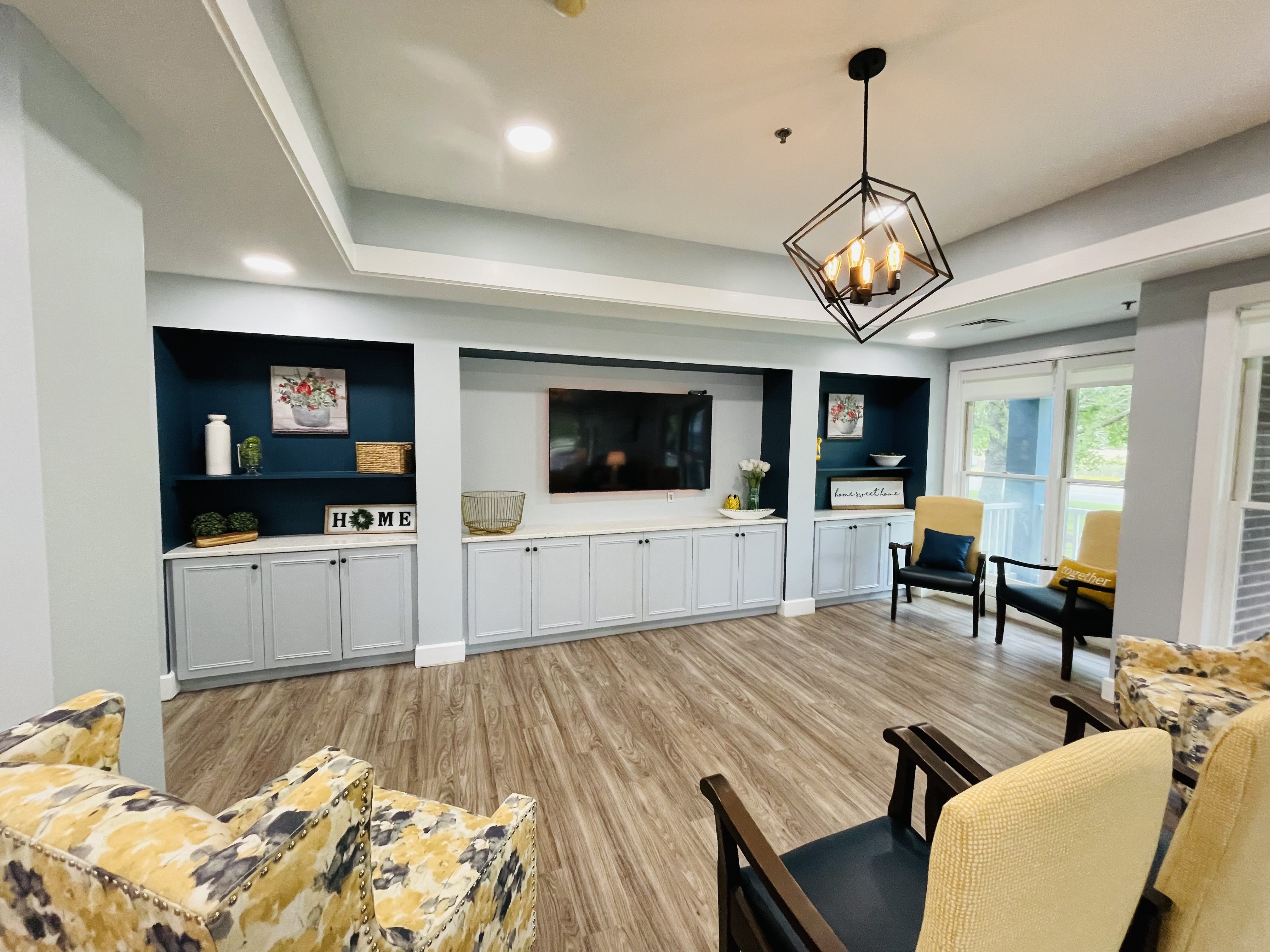 Hanover Manor Assisted Living and Memory Care community photo 1