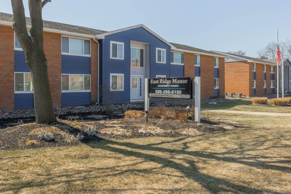 East Ridge Manor community photo 1
