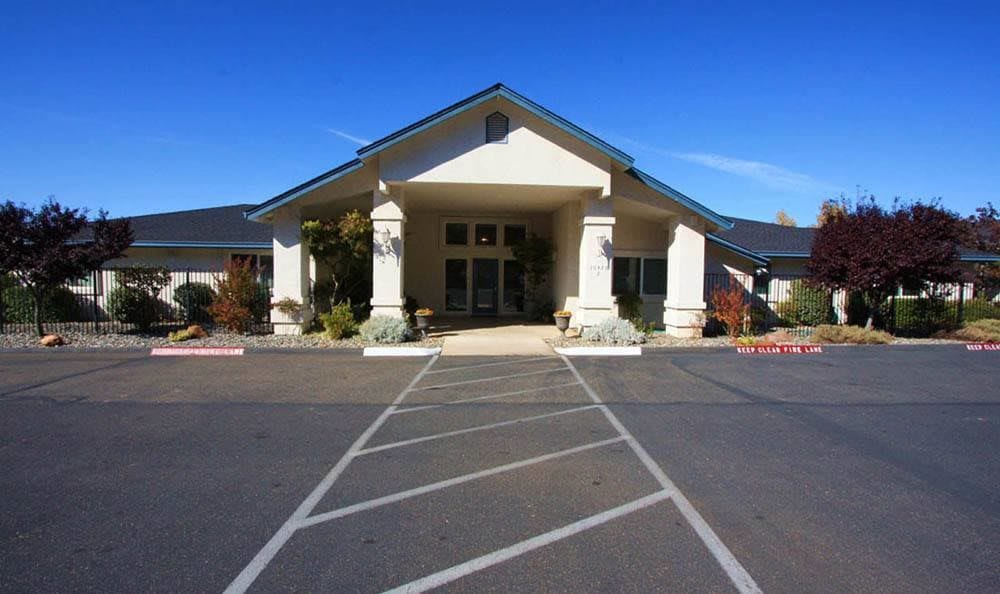 Oak Terrace Memory Care community photo 1