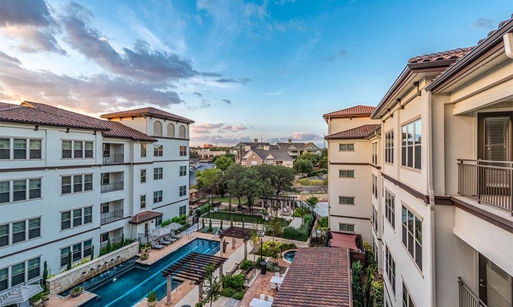 Overture Stone Oak community photo 1