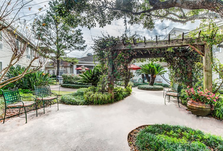 The Gardens of Bellaire community photo 1