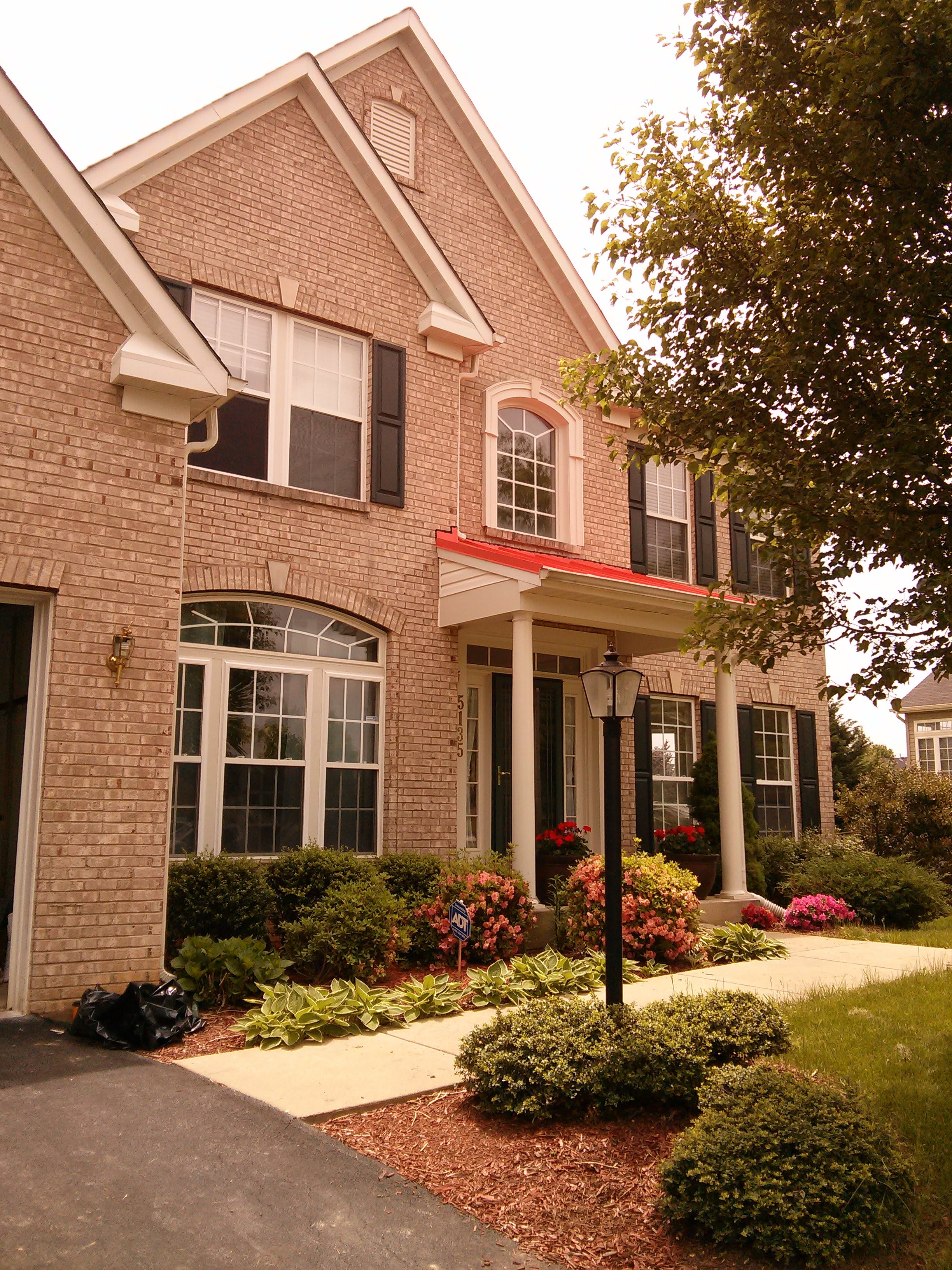 Azalia Home community photo 1